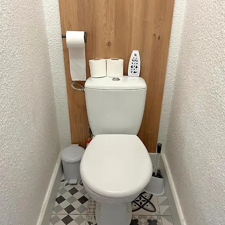 Beautiful In A Beautiful Residence! アパート